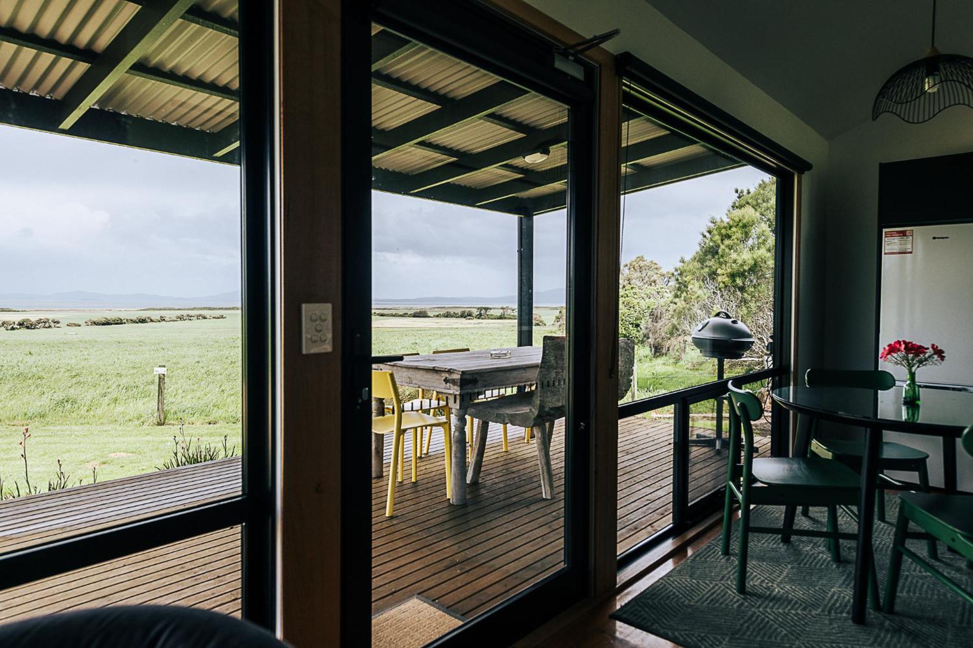 Black Cockatoo Cottages Yanakie Exterior foto